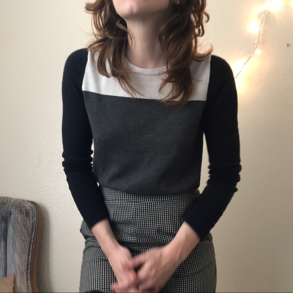 ✨SOLD✨ Monochrome Sweater